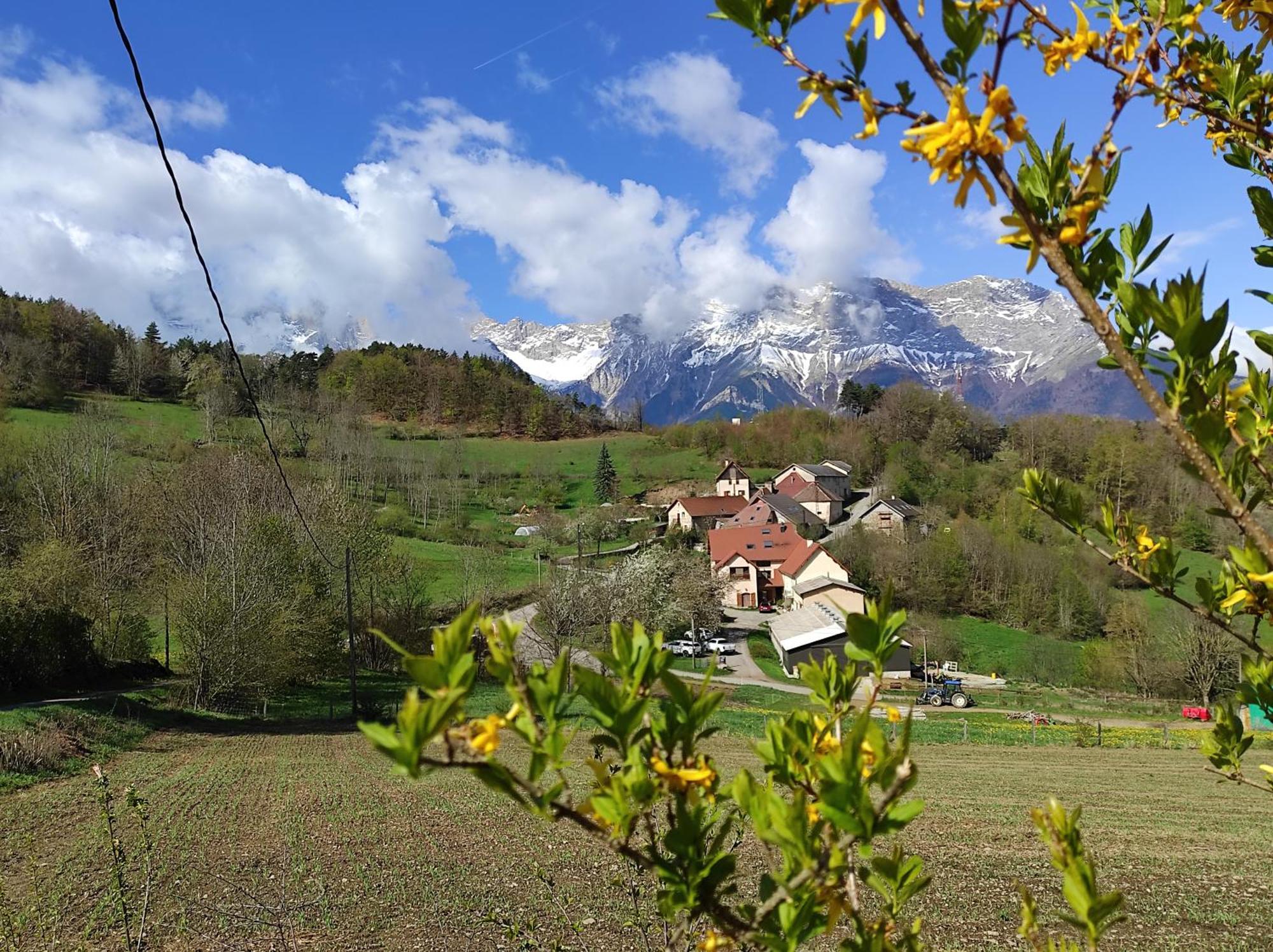 Les Clarines Perceneige - Chambre D'Hotes Vue Sur Montagne & Spa Saint-Jacques-en-Valgodemard 외부 사진